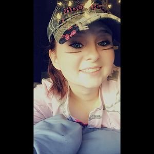 Meet your Posher, Hannah